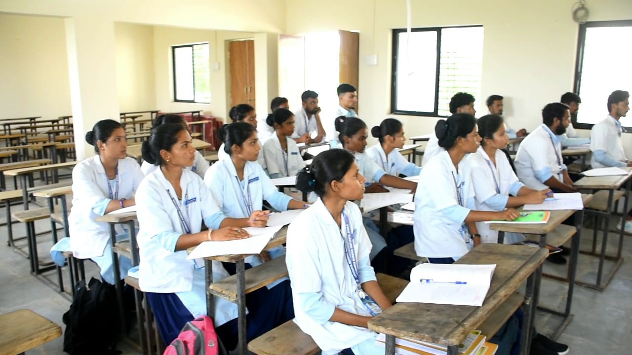 Practical Training Lab - Best Nursing College Dhule